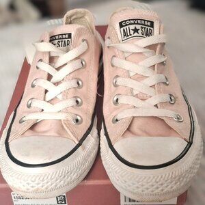 WOMENS CONVERSE ALL STAR PINK LOW TOP SIZE 6M EXCELLENT CONDITION